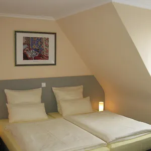 Loens Garni Hotel Garbsen